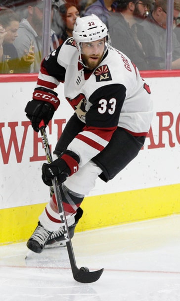 Coyotes get 1st win, beat Flyers in OT after blowing lead (Oct 30, 2017)